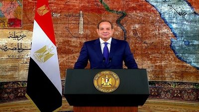 الرئيس السيسي يوجه أسمى آيات الإجلال والتقدير لقواتنا المسلحة الباسلة والشرطة المدنية