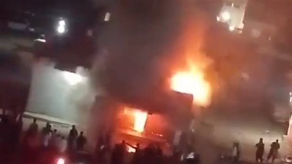 السيطرة على حريق كشك داخل سوق علي بحي الزهور في بورسعيد