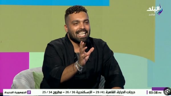 الشاعر الغنائي أحمد فلبينو يكشف بداياتة فى كتابة الأغاني