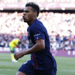 الشوط الأول – باريس يتقدم على نانت بهدفين نظيفين