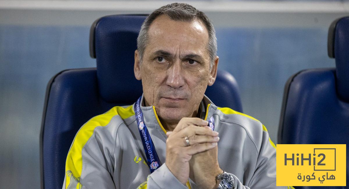 الطاقم الفني المعاون لـ دونيس مع الأخضر !