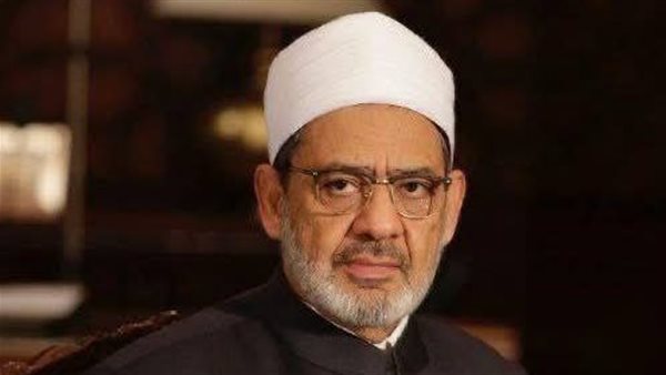 العمل ركيزة لنهضة وبناء الأوطان