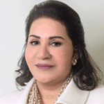 الفنانة سعاد عبدالله تكشف حقيقة سحب الجنسية الكويتية منها