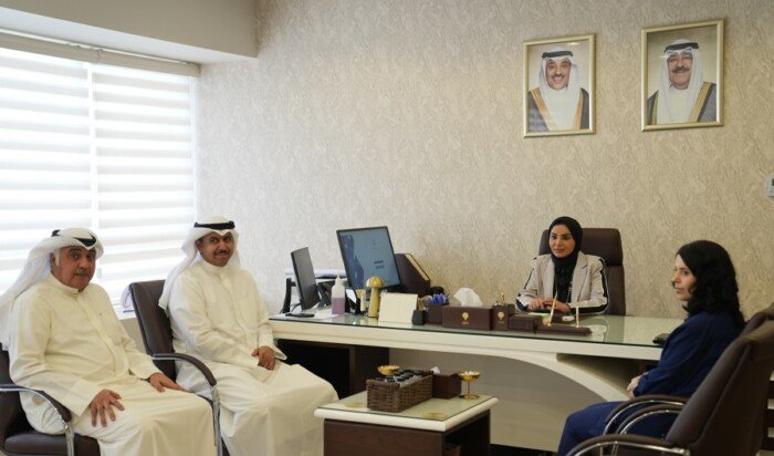 الكويت.. وزيرة الشؤون تبحث مع مديرة «هيئة الإعاقة» تطوير العمل المؤسسي