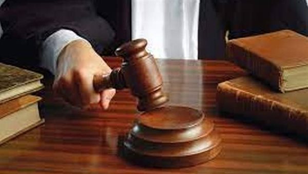 المؤبد لسائق وتغريمه نصف مليون لاتهامه بترويج المخدرات وحيازة سلاح أبيض بقليوب