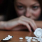 المخدرات التخليقية أخطر والتعافي ممكن بخطة نفسية ومتابعة أسرية