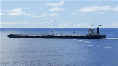 المداهمة الثانية.. وزارة الحرب الأمريكية تعترض سفينة تحمل نفطاً إيرانياً بالمحيط الهندي