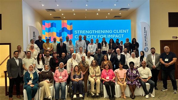 المشرف على "القومي للإعاقة" تبحث مع البنك الدولي تعزيز قدرات ذوي الهمم