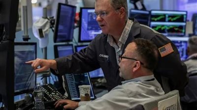 الملاذ الأخير.. الأسواق الأمريكية تعزل نفسها عن صدمات العالم وتترك أوروبا في مهب الريح