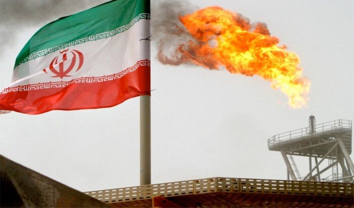 النفط الإيراني تحت الضغط.. أزمة التخزين تفرض خيارات معقدة