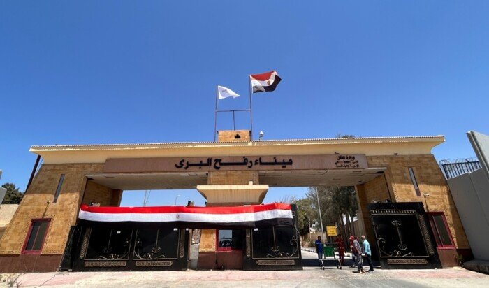 الهلال الأحمر المصري: إرسال 4675 طناً من المساعدات الغذائية والإغاثية إلى غزة