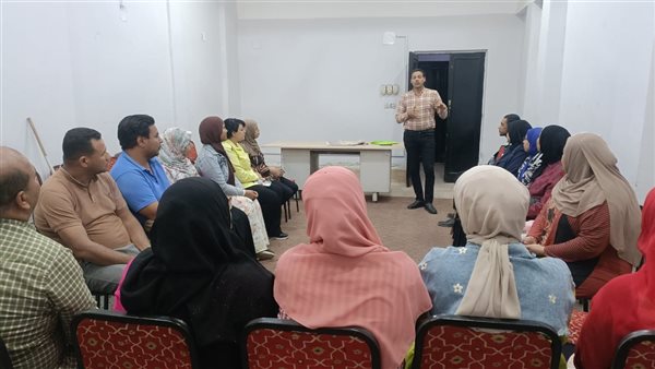 انطلاق فعاليات "نادي البحث عن وظيفة" بمديرية شباب قنا لتمكين الخريجين اقتصاديًا