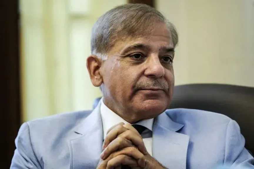 باكستان تفضح تناقض إيران: طهران أرسلت وفدا رفيعا إلى إسلام آباد رغم إعلانها رفض المفاوضات