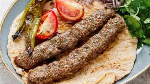 بتتبيلة ونكهة مميزة.. طريقة «الكباب التركي» بأقل التكاليف