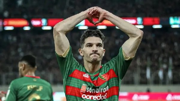 بث مباشر.. شاهد مباراة شبيبة القبائل وأولمبيك أقبو في الدوري الجزائري