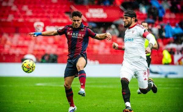 بث مباشر.. شاهد مباراة ليفانتي وإشبيلية في الدوري الإسباني