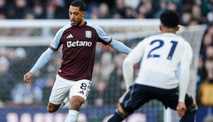 بث مباشر.. شاهد مباراة نوتينغهام فورست وأستون فيلا في نصف نهائي الدوري الأوروبي