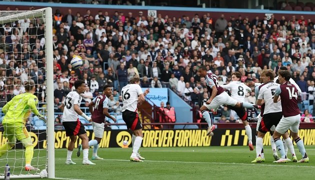 بث مباشر.. مشاهدة مباراة فولهام وأستون فيلا في الدوري الإنجليزي