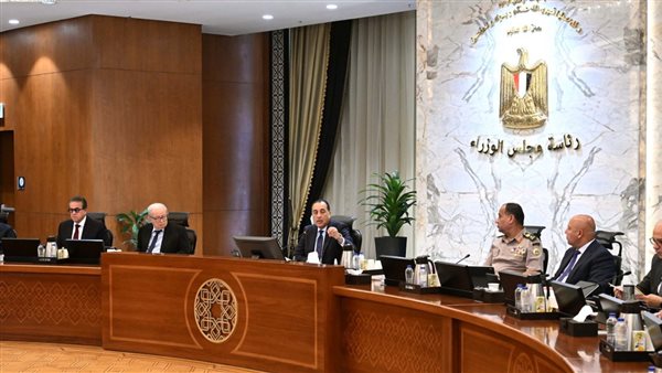 بداية من الغد.. إنهاء العمل بقرار غلق المحلات والمطاعم والمقاهي والمولات