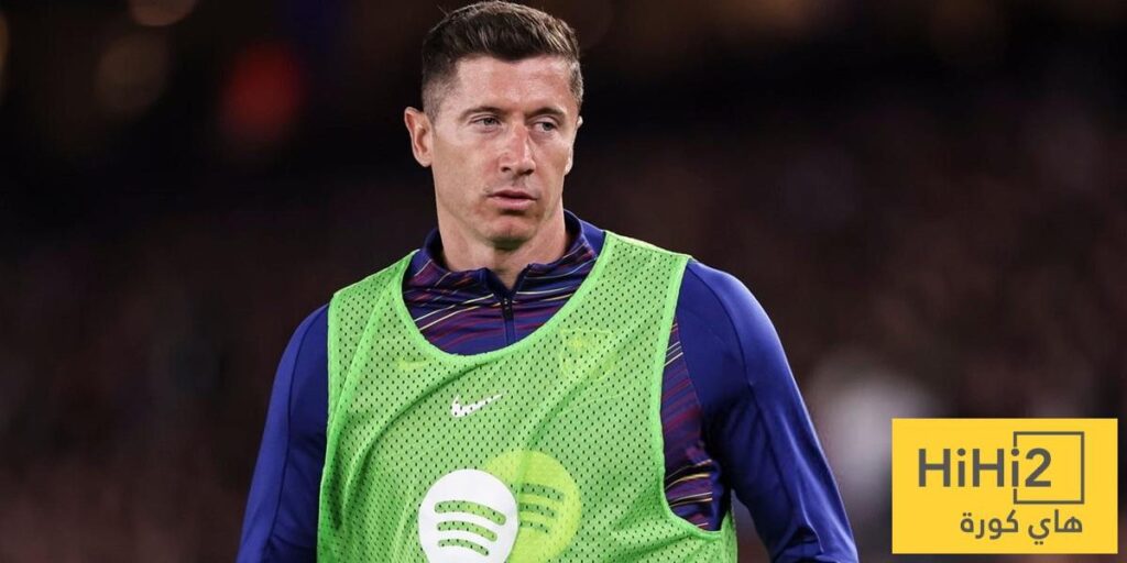 برشلونة لم يقدم أي عرض لتجديد عقد ليفاندوفسكي!