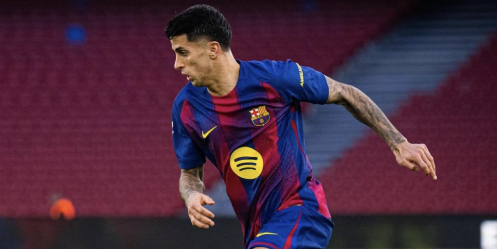 برشلونة يوازن بين الراحلين والصفقات الدفاعية