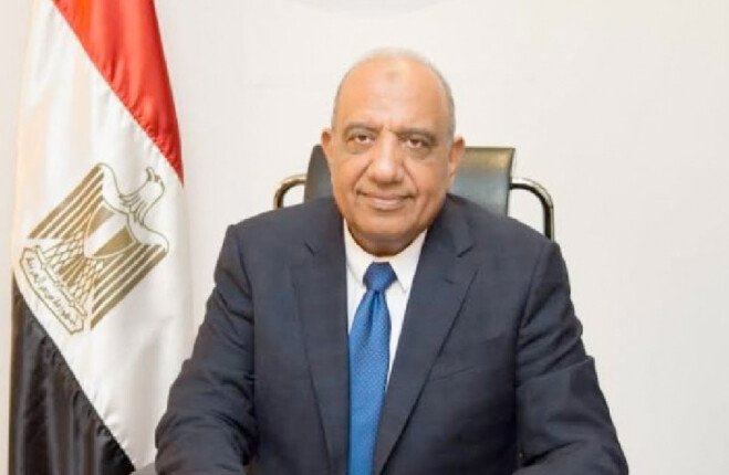 بسبب ازمة الطاقة.. .الكهرباء تفرض على المصانع الجديدة توليد 25% من احتياجاتها عبر الطاقة الشمسية