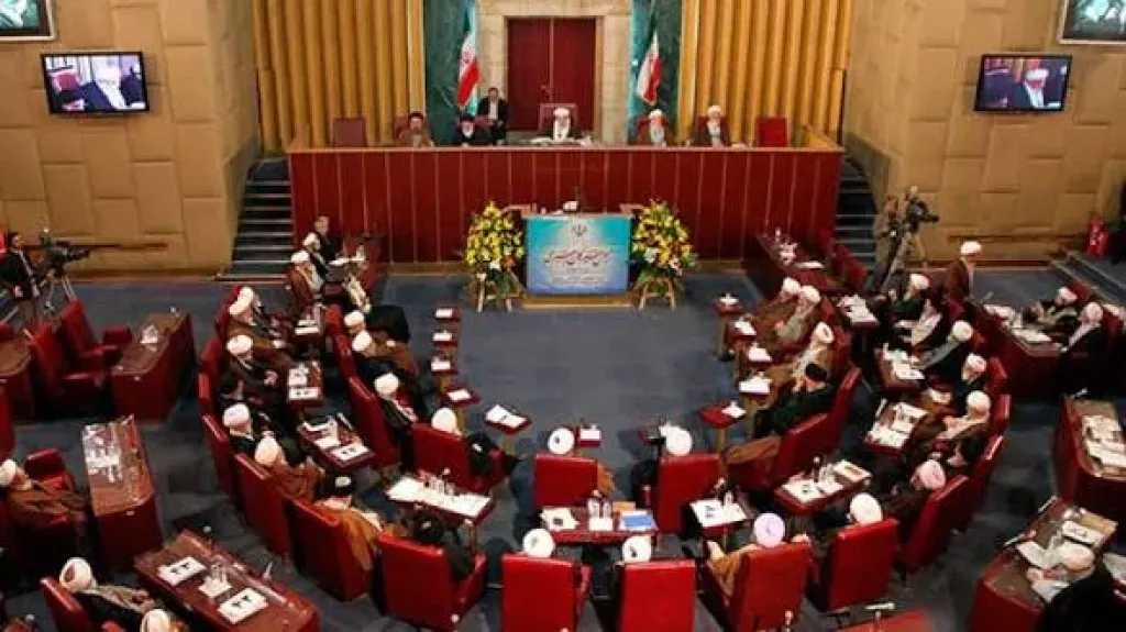 بعد غياب طويل.. ”مجلس خبراء القيادة” يعود إلى الحياة وحدد بالاسم من يقود إيران