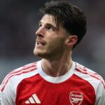 بعد لقطة رايس.. جاري نيفيل معلقًا: أرسنال خارج سباق الدوري