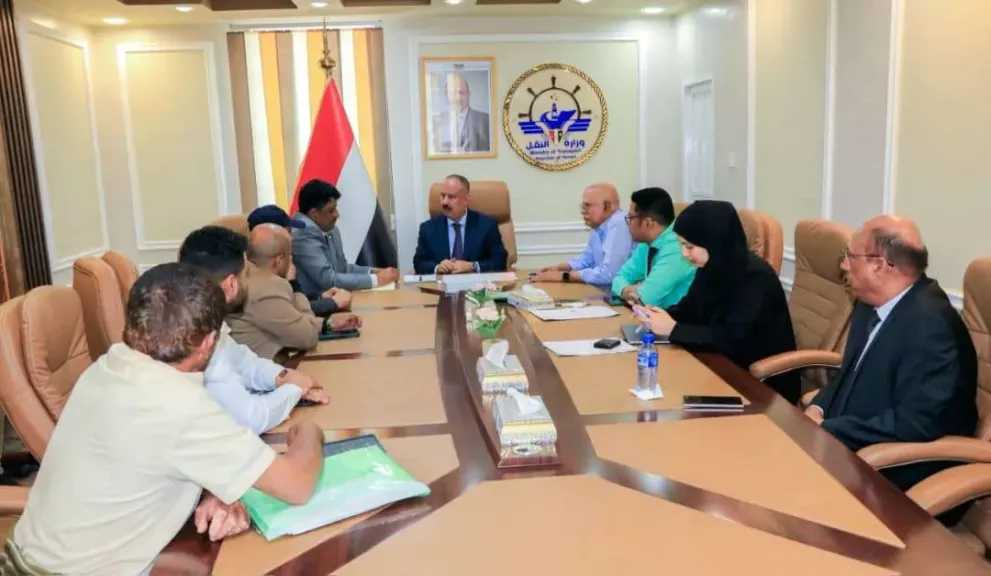 بعد مأساة ”العرقوب”… وزير النقل يغضب! (شاهد ماذا طالب به شركة صقر الحجاز؟)