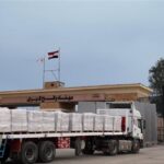 بـ 5000 طن من المساعدات.. قافلة مصرية جديدة تعبر إلى غزة لتخفيف معاناة السكان