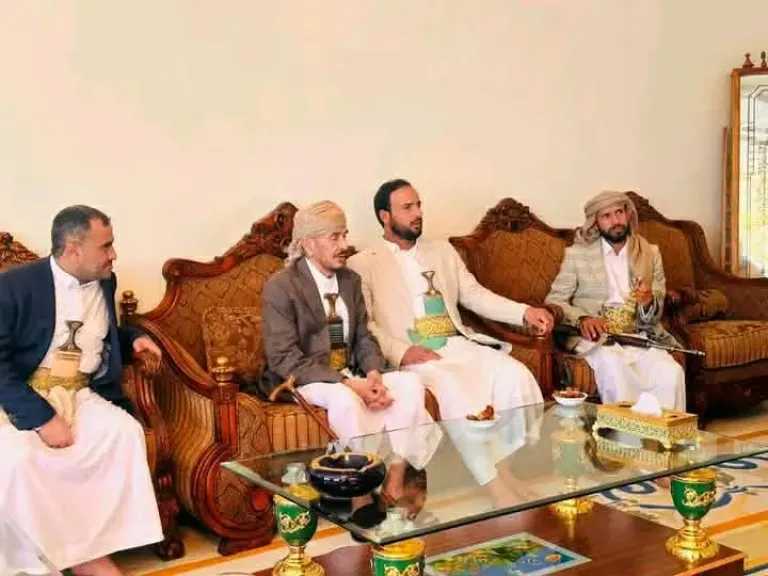 بنجل الأب الروحي للجماعة..الحوثيون يلجأون للشيخ ”الشايف” لتجاوز أزمتهم في الجوف