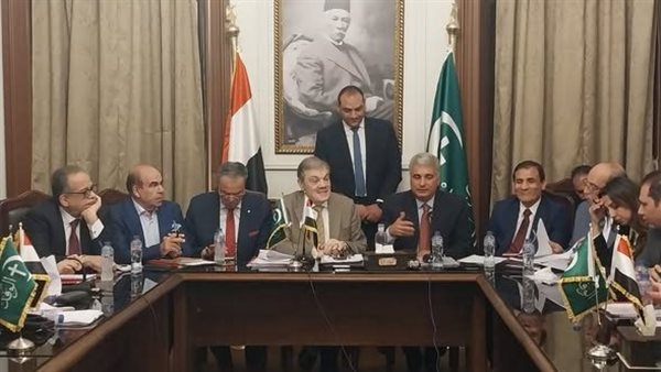 بيت الخبرة الوفدى والهيئتان البرلمانيتان بمجلسى النواب والشيوخ تقدم روشتة لعلاج أزمات القضايا الأسرية