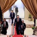 بين صفقات «ترامب» ومناورات طهران.. فانس ينتظر الإشارة والمنطقة تنتظر الانفجار