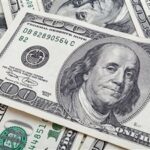 تراجع طفيف لـ الدولار أمام الجنيه المصري في منتصف تعاملات الإثنين