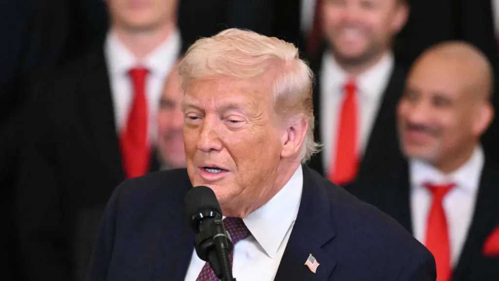 ترامب يفاجئ الجميع: ”أعرب عن بالغ تقديري لإيران وقادتها على استجابتهم لطلبي بصفتي رئيسا للولايات المتحدة”!