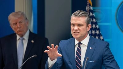 ترامب يقلب طاولة البنتاجون.. القصة الكاملة لإبادة «الحرس القديم» في واشنطن