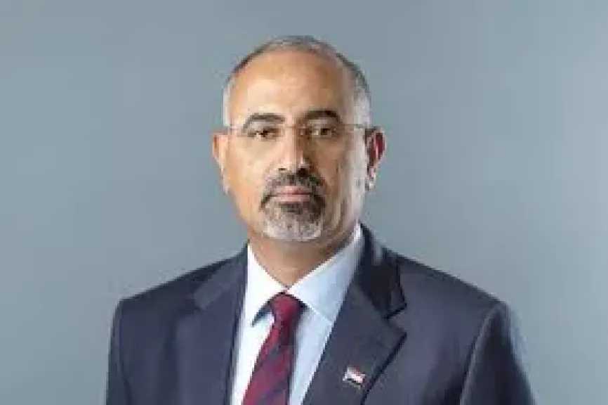 تسريبات مثيرة حول اجتماع محتمل للزبيدي في البيت الأبيض.. وسخرية تلاحق الأنباء