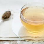 جرعة سعادة سريعة.. مشروب بسيط يعيد النشاط ويحسن المزاج في دقائق