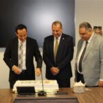 جهاز التجارة الداخلية يكرم محمد عوض بعد توليه رئاسة هيئة الاستثمار