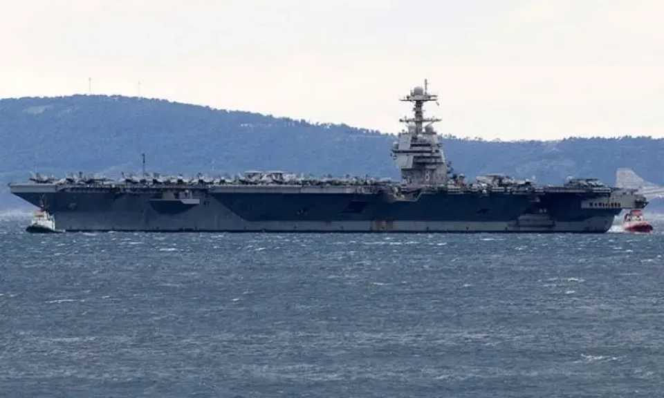 حشود عسكرية كبرى في البحر الأحمر والعين على الحوثيين.. ماذا يحدث؟