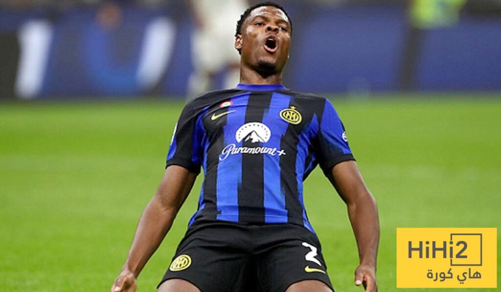 حقيقة مفاوضات ليفربول مع ظهير إنتر ميلان