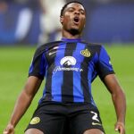 حقيقة مفاوضات ليفربول مع ظهير إنتر ميلان