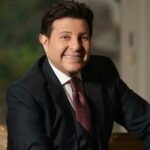 حقيقة وفاة هاني شاكر.. نادية مصطفى تكشف التفاصيل وتطمئن الجمهور