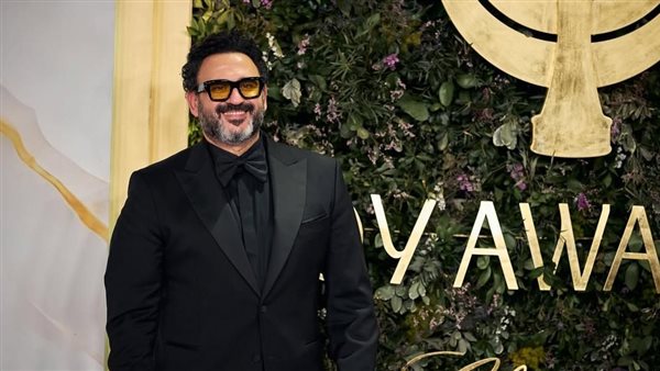 «خالي الحبيب ووالدي الثاني».. شقيق أكرم حسني يودّع خاله بكلمات مؤثرة