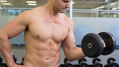 "خدعة الأوزان الثقيلة تنكشف".. السر العلمي الحقيقي لبناء جسم رياضي