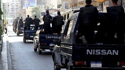 خط إنتاج داخل مخزن مغلق.. ضبط 10 أطنان منظفات مغشوشة بالقليوبية