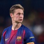 دي يونغ أول من يفعلها مع برشلونة