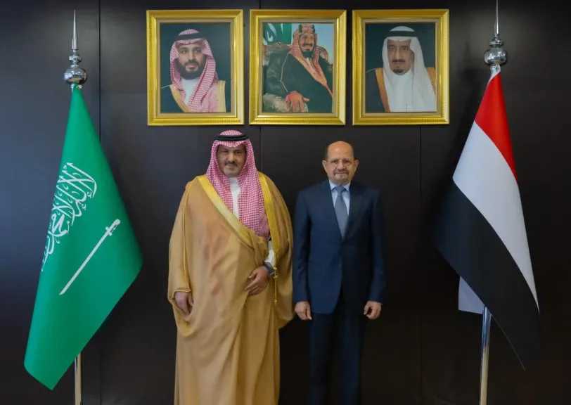 رئيس الوزراء الزنداني يشيد بالتدخلات النوعية للبرنامج السعودي لإعمار اليمن