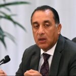 رئيس الوزراء يتفقد أعمال تطوير ورفع كفاءة أحد الطرق في شمال سيناء