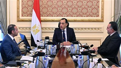 رئيس الوزراء يجتمع برئيسي هيئة الرقابة المالية والبورصة المصرية